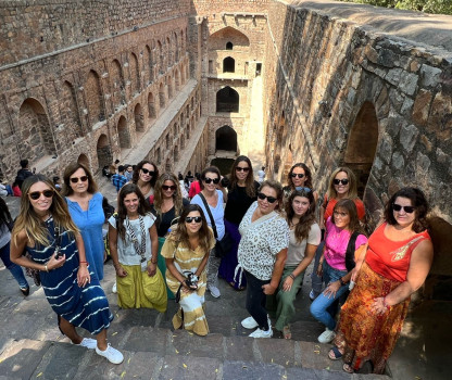 Magdalena Guzmán. M.Eugenia Campos, Vanessa Cummins, Paula Gazitúa, Bárbara Alid, Andrea Labarca, Sebastián López, Roxana Nuñez, Mónica y Viginia Abogabir, Carolina Lavin, Soledad Valdivia, Patricia Edwards